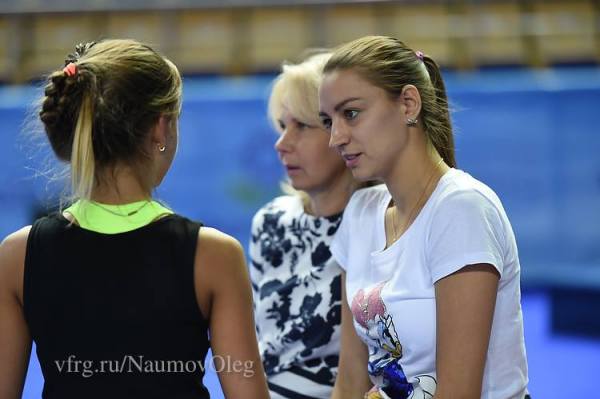 Evgenia Kanaeva-IT-Yoldyz Cup Kazan 2015-01